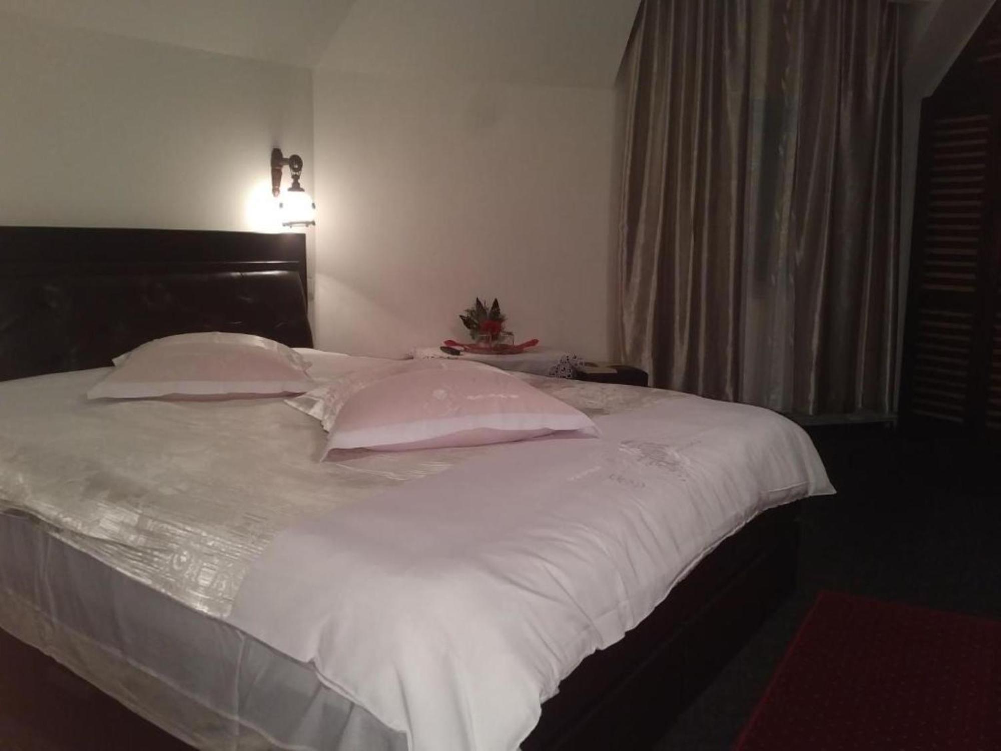 Pensiunea Millenium Sibiu With Parking - Motorcycle Friendly Travel Routes Екстериор снимка