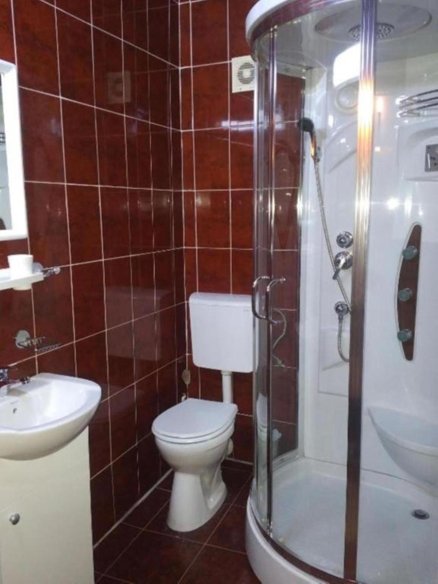 Pensiunea Millenium Sibiu With Parking - Motorcycle Friendly Travel Routes Екстериор снимка