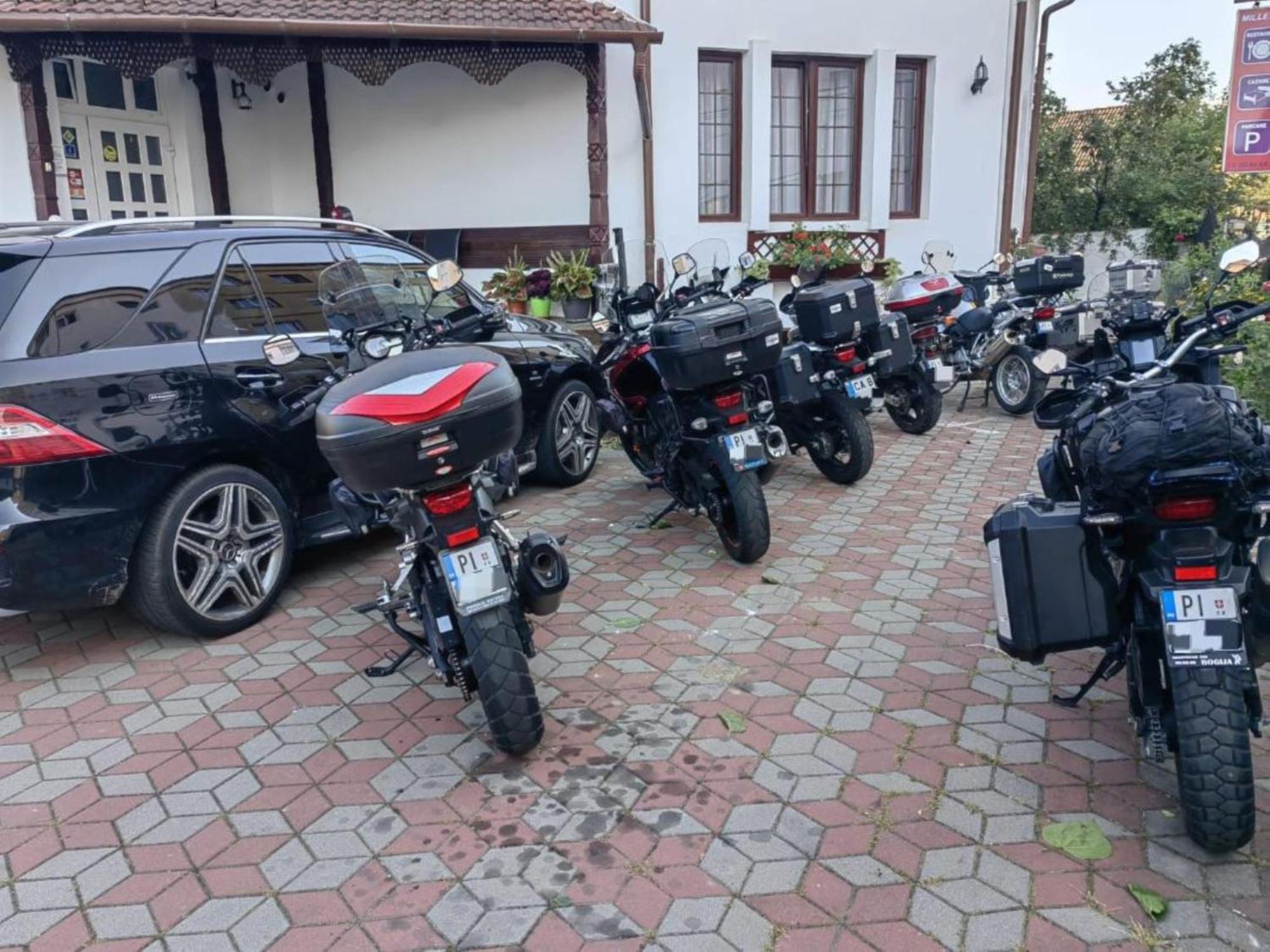 Pensiunea Millenium Sibiu With Parking - Motorcycle Friendly Travel Routes Екстериор снимка